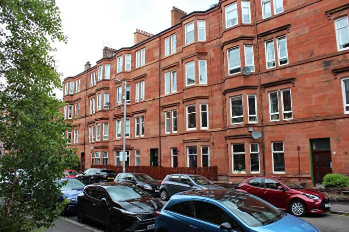 2 Bedroom Flat To Rent In Cartvale Road, Langside, Glasgow, G42