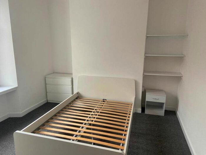 5 Bedroom Property To Rent In Bevans Row, Port Tennant, Swansea, SA1