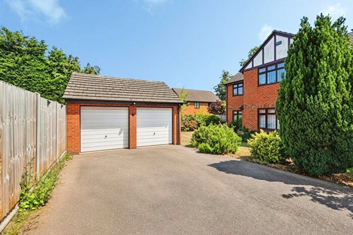 4 Bedroom Detached House For Sale In Excelsior Gardens, Northampton, Northamptonshire, NN5