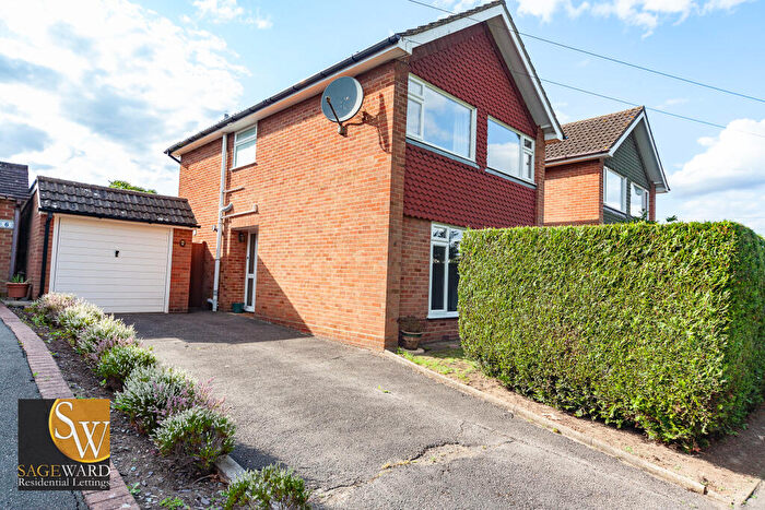 3 Bedroom Detached House To Rent In Rushen Drive, Hertford Heath, Herts, SG13