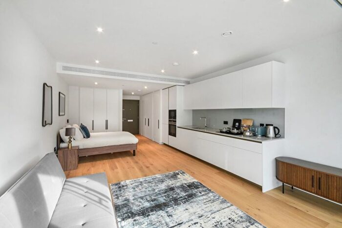 Studio To Rent In Electric Boulevard, London, SW11