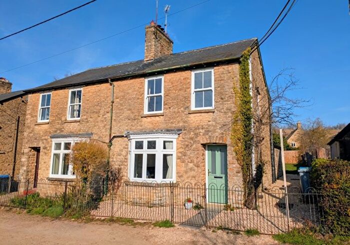 2 Bedroom End Of Terrace House To Rent In Crawborough, Charlbury, Chipping Norton, OX7