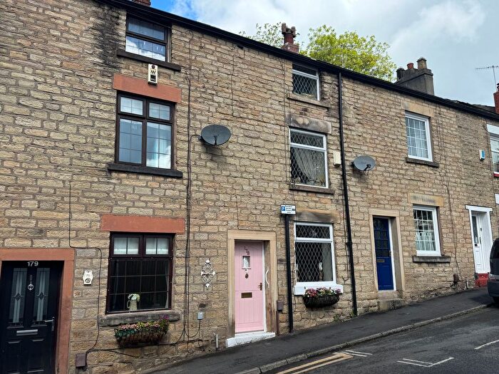 3 Bedroom Terraced House For Sale In George Street, Compstall, SK6