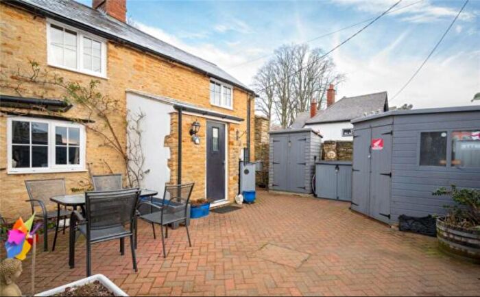 2 Bedroom Detached House For Sale In High Street, Croughton, Brackley, NN13