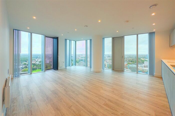 2 Bedroom Flat To Rent In Chester Road, Manchester, M15