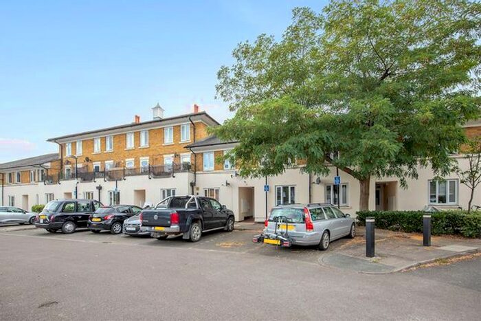 1 Bedroom Flat To Rent In Coleridge Square, London W13