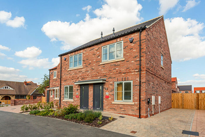 2 Bedroom Semi-Detached House For Sale In Porter Drive, Hook, DN1