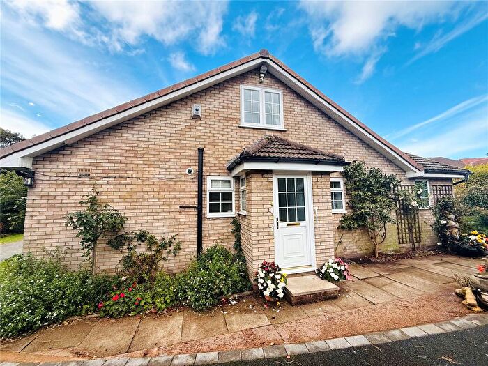 2 Bedroom Bungalow For Sale In Chelford Road, Knutsford, Cheshire, WA16