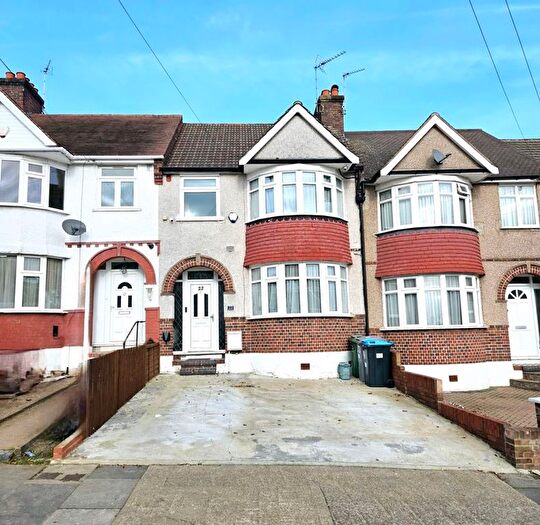 3 Bedroom Terraced House To Rent In Lavender Avenue, London, NW9
