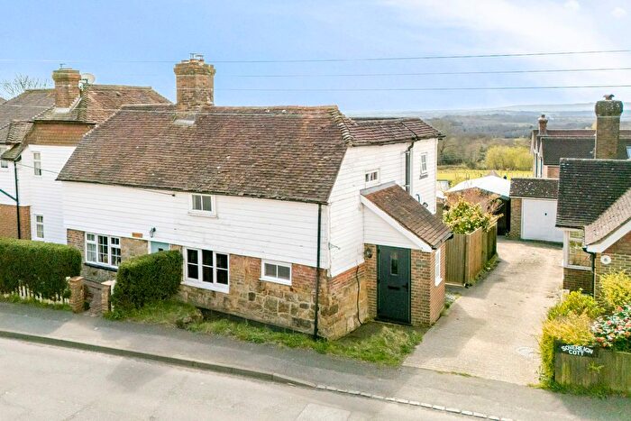 3 Bedroom Property For Sale In Oaklands, Heathfield, TN21