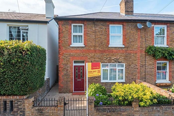 3 Bedroom End Of Terrace House For Sale In Maidenhead, Berkshire, SL6