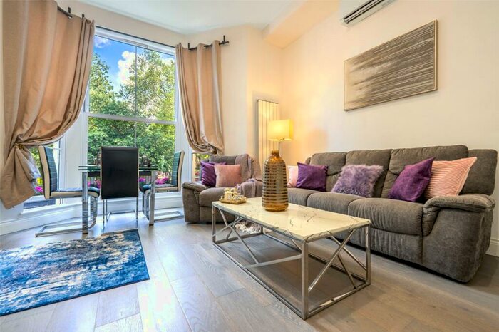 3 Bedroom Apartment To Rent In Carlton Vale, London, NW6