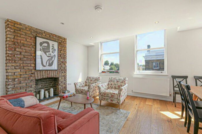 1 Bedroom Flat To Rent In Upper Street, Islington, London, N1