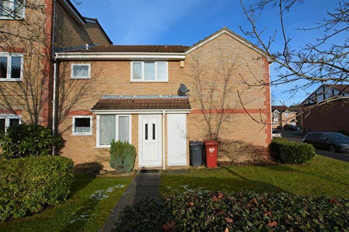1 Bedroom End Of Terrace House To Rent In Maplin Park, Slough, SL3