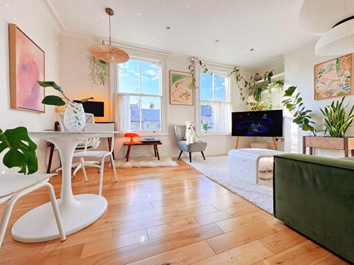 2 Bedroom Flat To Rent In Iverson Road, London -, RL00
