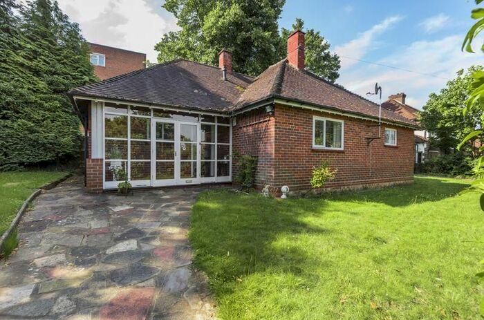 2 Bedroom Bungalow To Rent In Heathdene Road, Wallington, SM6