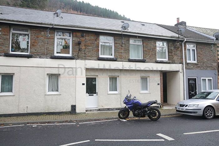 1 Bedroom Flat To Rent In High Street, Ogmore Vale, CF32