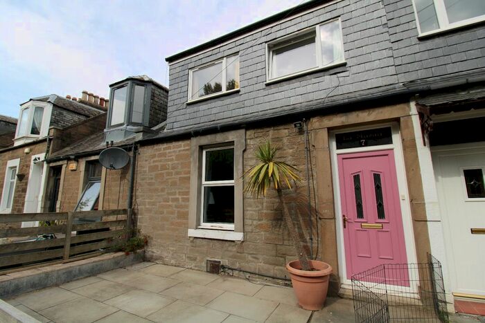 4 Bedroom Terraced House To Rent In Clepington Road, Dundee, DD3