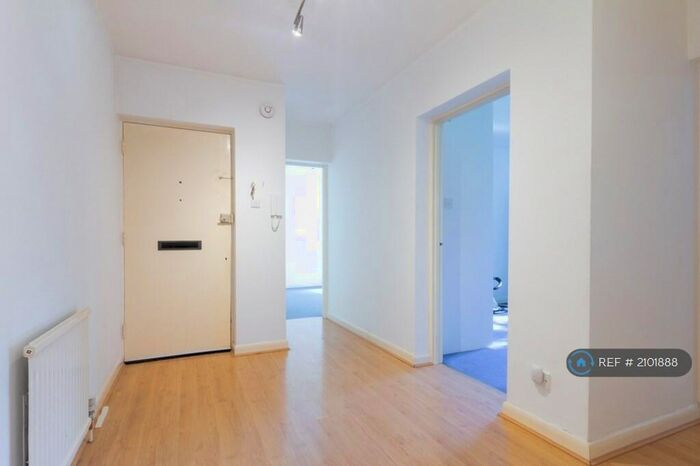 2 Bedroom Flat To Rent In Mulgrave Road, Belmont, Sutton, SM2