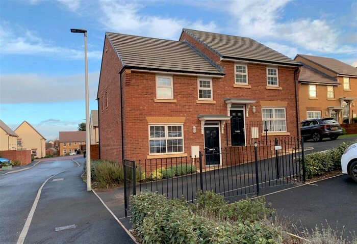 3 Bedroom Semi-Detached House To Rent In Celtic Close, Exeter, EX1