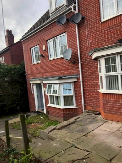 6 Bedroom Terraced House To Rent In Scholars Close, Birmingham, B21