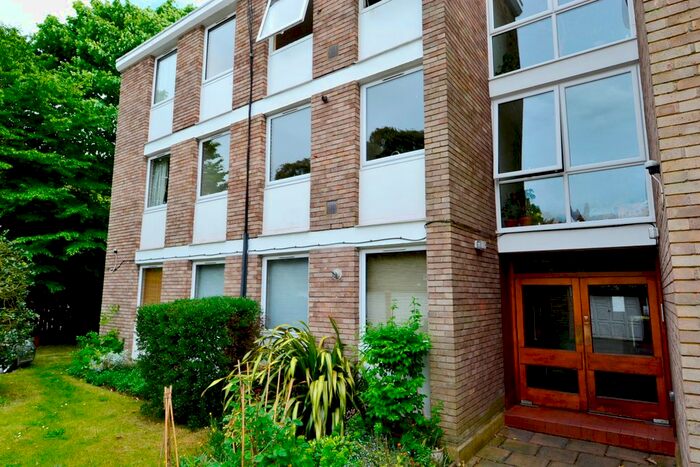 2 Bedroom Flat To Rent In Ham Street, Ham, Richmond, TW10