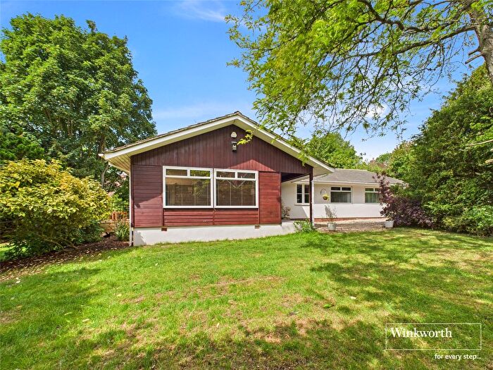 5 Bedroom Bungalow To Rent In Beckfords, Upper Basildon, Reading, Berkshire, RG8