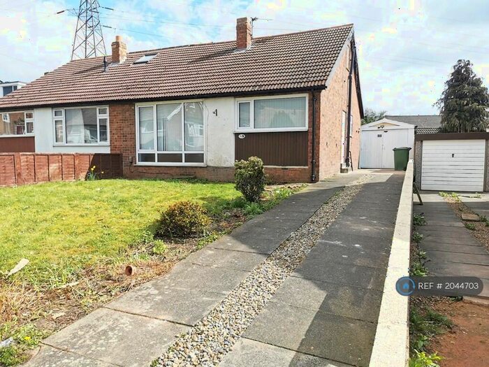 4 Bedroom Bungalow To Rent In Chatsworth Crescent, Pudsey, LS28