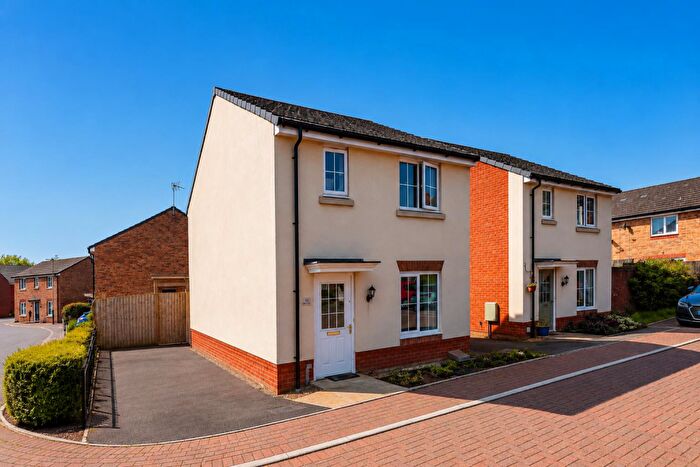 3 Bedroom Detached House For Sale In Llwybr Y Coetir, Caerphilly, CF83