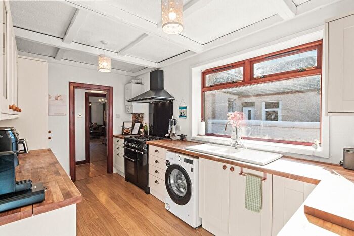 2 Bedroom Semi-Detached House For Sale In Steps Street, Stenhousemuir, Larbert, Stirlingshire, FK5