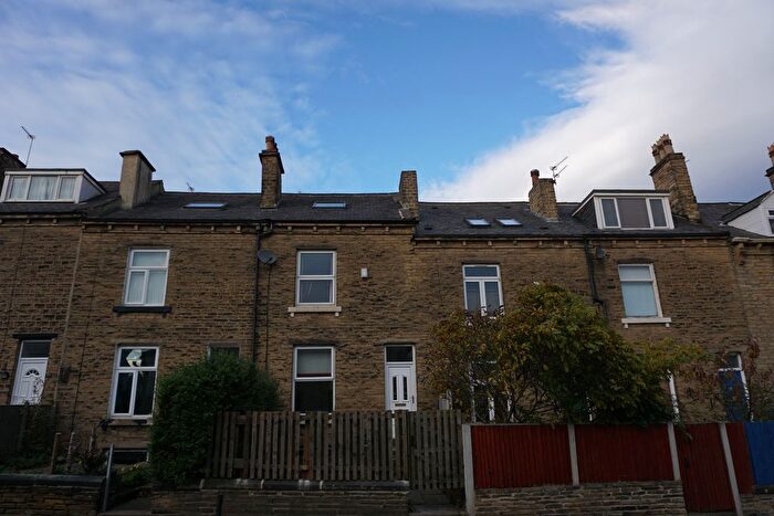 4 Bedroom Terraced House To Rent In Alexandra Road, Shipley, BD18