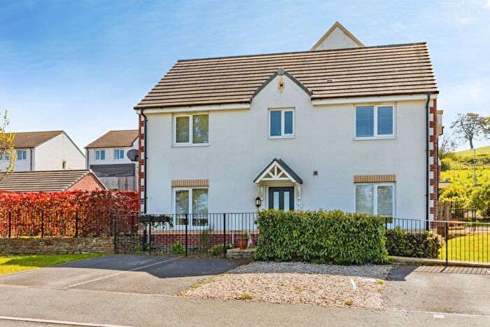 4 Bedroom Detached House For Sale In Hollyhock Crescent, Newton Abbot, TQ12