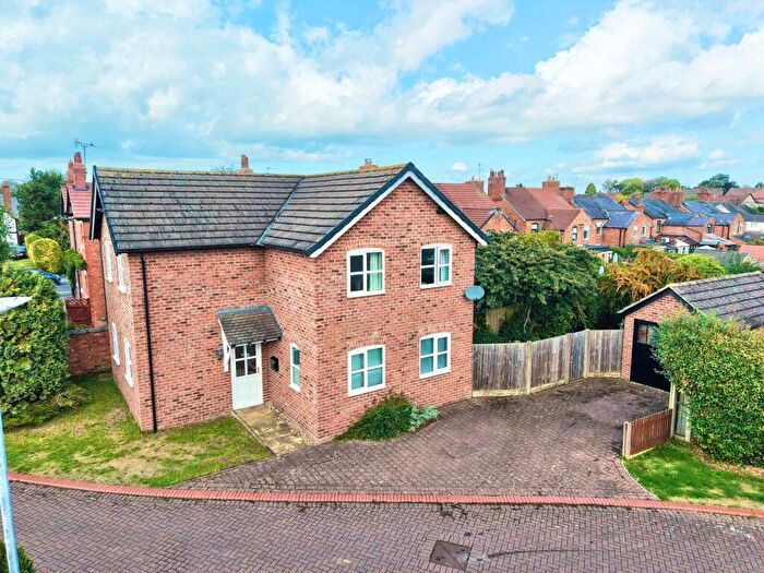 4 Bedroom Detached House For Sale In The Orchards, Shavington, CW2