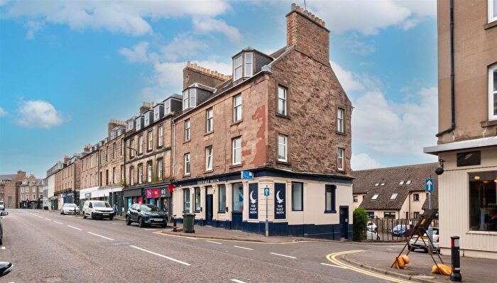 3 Bedroom Flat For Sale In Foundry Lane, Perth, PH1