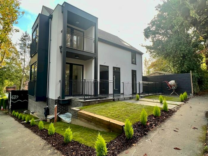 2 Bedroom Maisonette To Rent In Arno House, Purley Rise, Purley, CR8