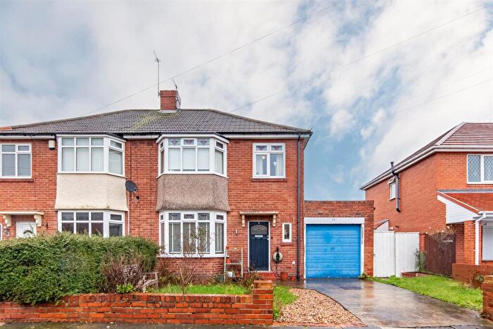3 Bedroom Semi Detached House For Sale In Saxton Grove, Newcastle Upon Tyne, NE7