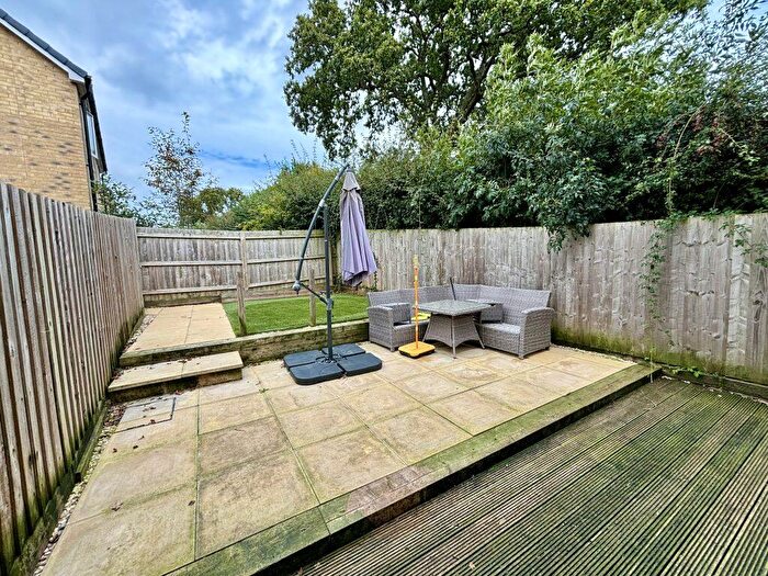3 Bedroom End Of Terrace House For Sale In Montacute Road, Yeovil, Somerset, BA20