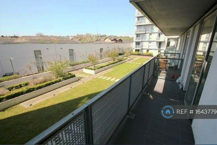 1 Bedroom Flat To Rent In Chadwell Lane, London, N8