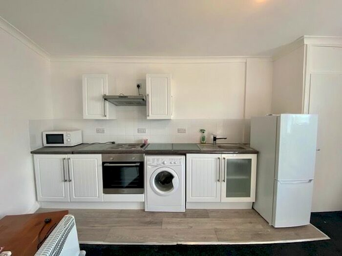 1 Bedroom Flat To Rent In Mafeking Road, Brighton BN2