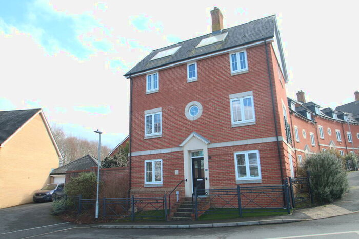 4 Bedroom End Of Terrace House To Rent In Harnham, Salisbury, Wilts, SP2