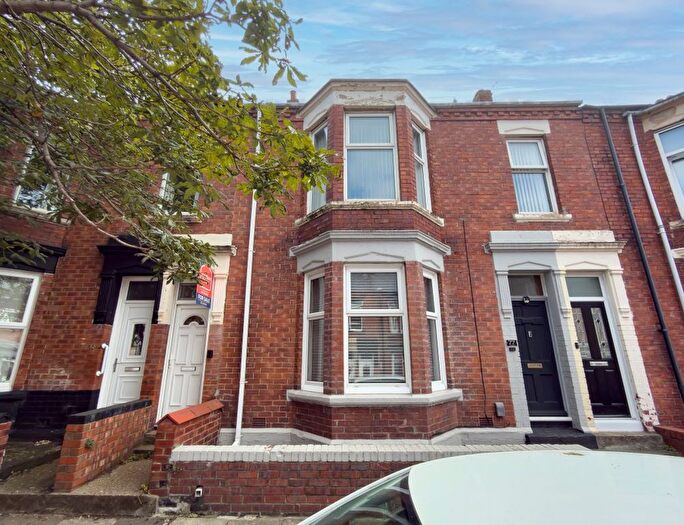 3 Bedroom Flat For Sale In Candlish Street, South Shields, Tyne And Wear, NE33