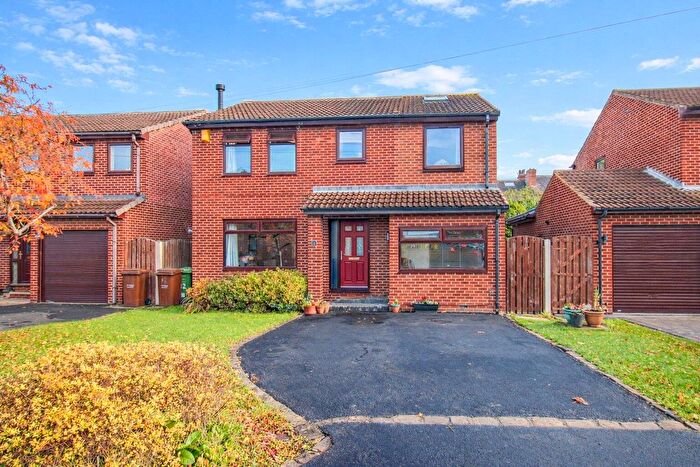 4 Bedroom Detached House For Sale In Willow Park, Wakefield, WF1