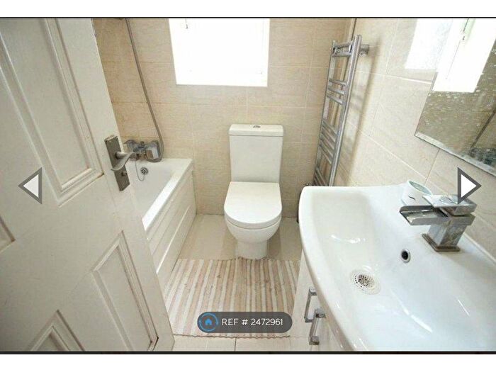 1 Bedroom Flat To Rent In Bath Road, Hounslow, TW4