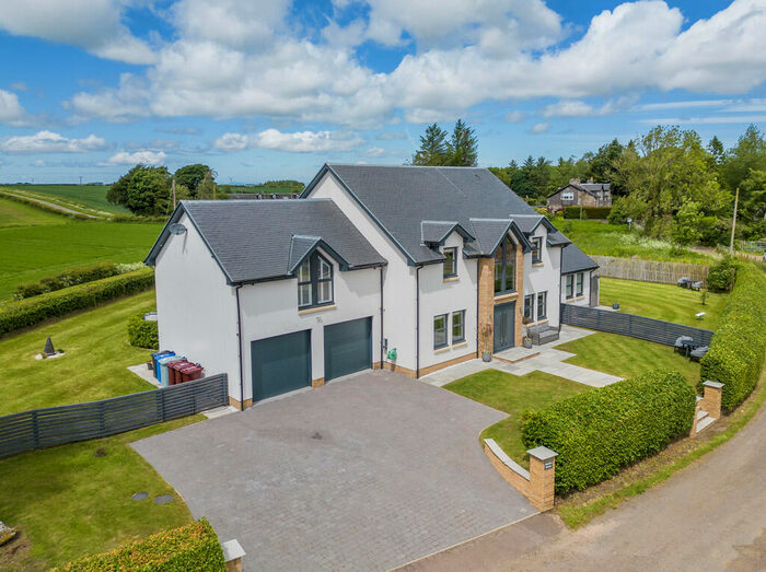 5 Bedroom Detached House For Sale In Meadow House, Glassford, ML10