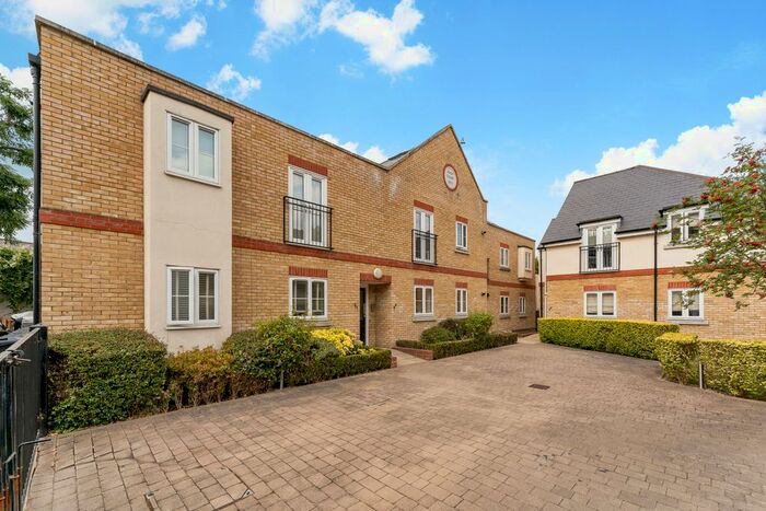 1 Bedroom Flat To Rent In Stables Row, Wanstead, E11