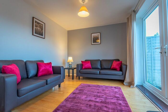 4 Bedroom Terraced House To Rent In Garbett Road, Winchester, SO23