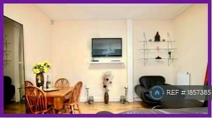 5 Bedroom Semi-Detached House To Rent In South Grove, Manchester, M13