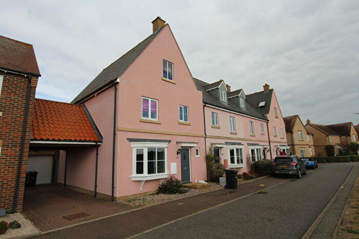3 Bedroom End Of Terrace House To Rent In Battle Rise, Heybridge, CM9