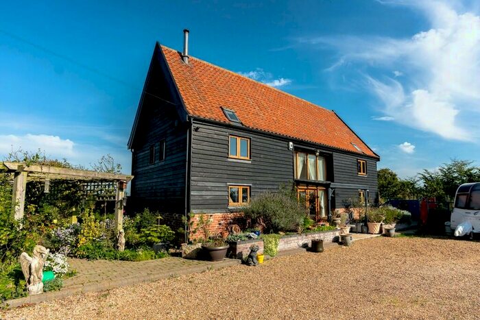 3 Bedroom Barn Conversion For Sale In The Heywood, Diss, IP22