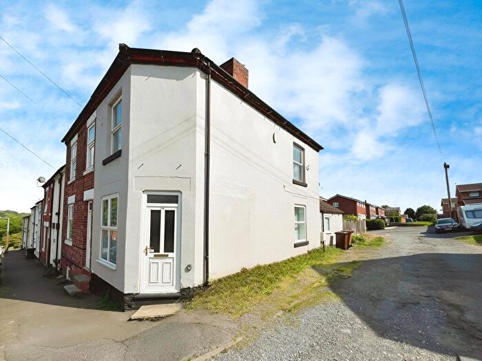 3 Bedroom End Of Terrace House To Rent In Hastings Road, Swadlincote, DE11